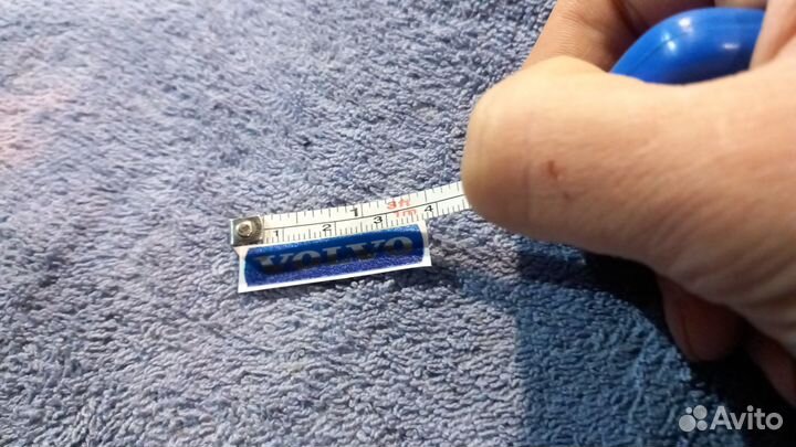 Наклейка на руль Volvo 35x7mm