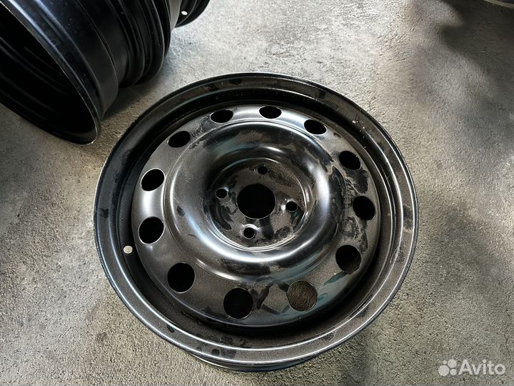 Штампованные диски на RIO Solaris