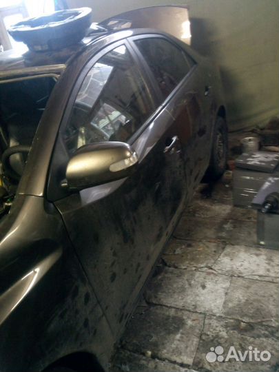 На киа церато 2 зеркало салона