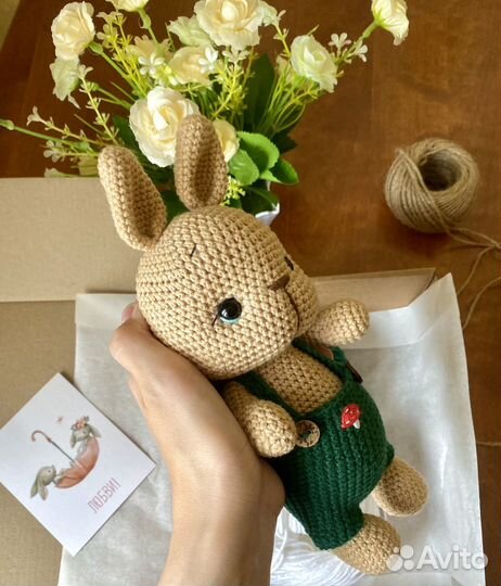 Вязанная игрушка зайка, ручная работа