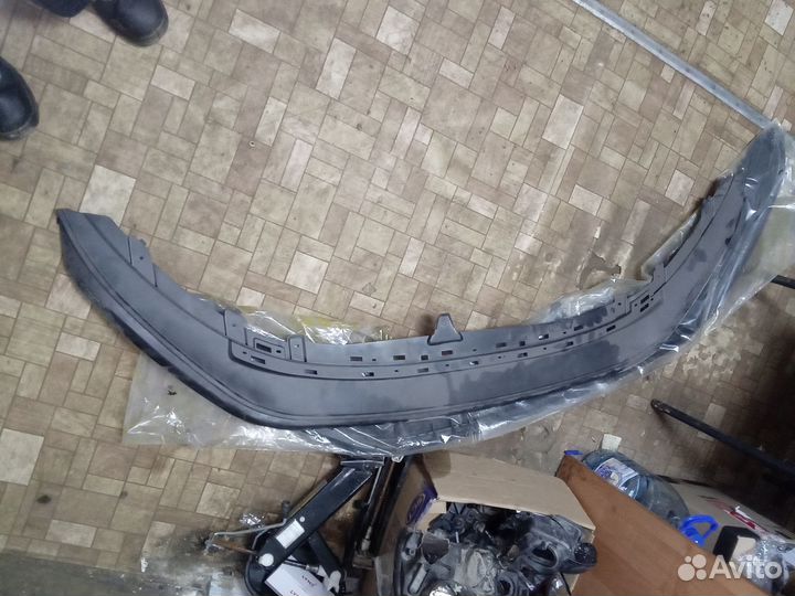 Спойлер (юбка) переднего бампера volkswagen