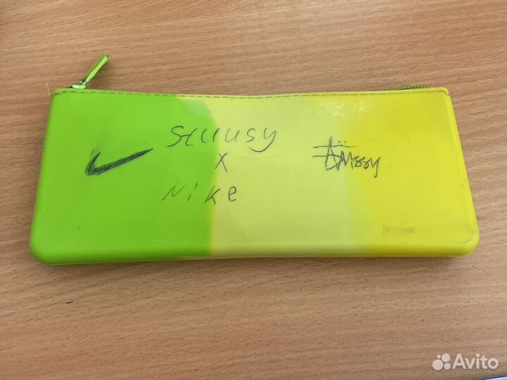 Пенал stuusy x nike