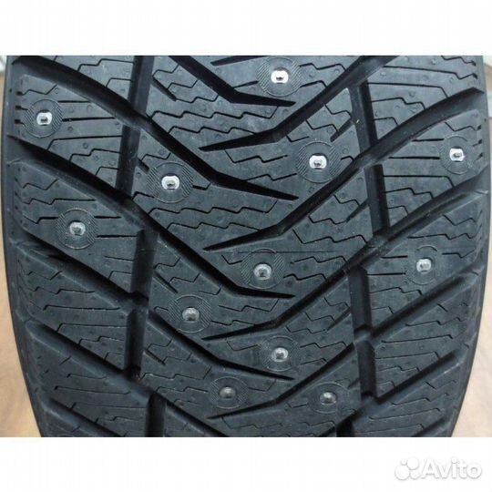Yokohama IceGuard Stud IG65 215/60 R17