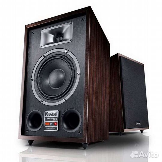 Активная полочная акустика magnat Transpuls 800A