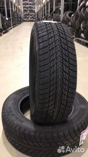 Nexen Winguard Ice Plus 215/65 R16 98Q