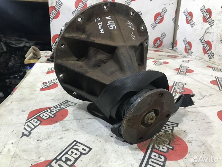 Редуктор mitsubishi pajero V45 R 1 997 Зад