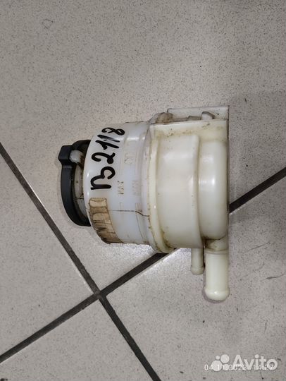 Бачок гур Geely Emgrand Х7