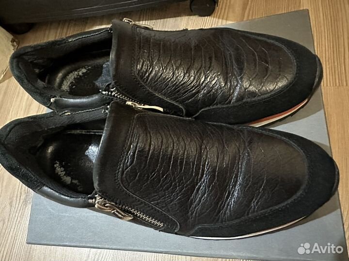 Кроссовки женские Carlo Pazolini