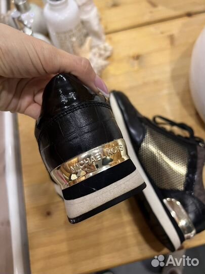 Кожаные комбинированные кроссовки Michael Kors