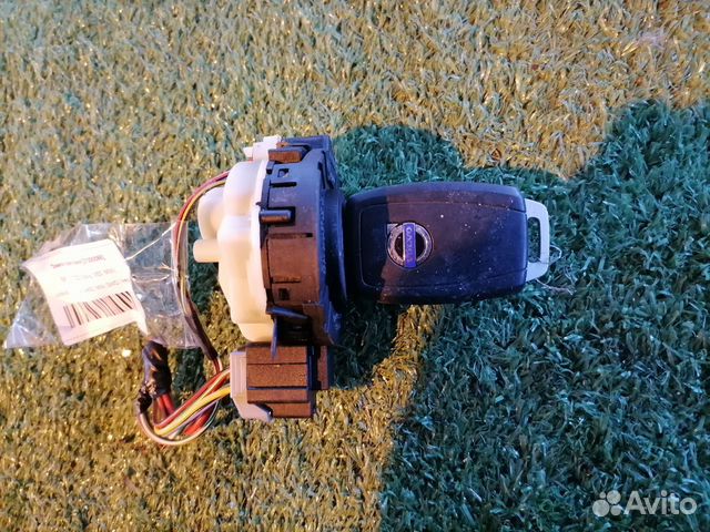 Замок зажигания 30659838 Volvo S40 V50 MS68 MW