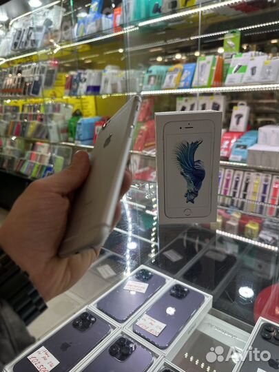 iPhone 6S, 32 ГБ