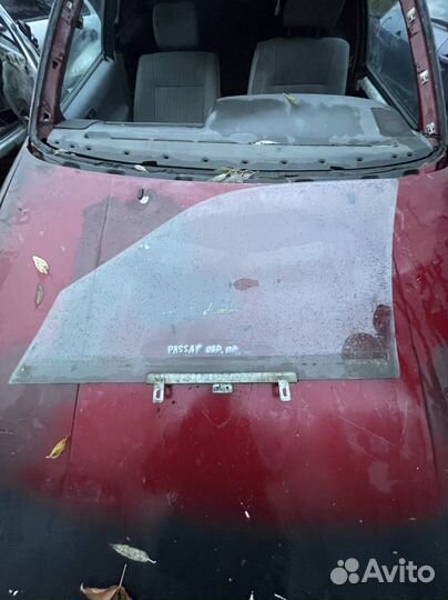 Стекло переднее правое VW Passat B3