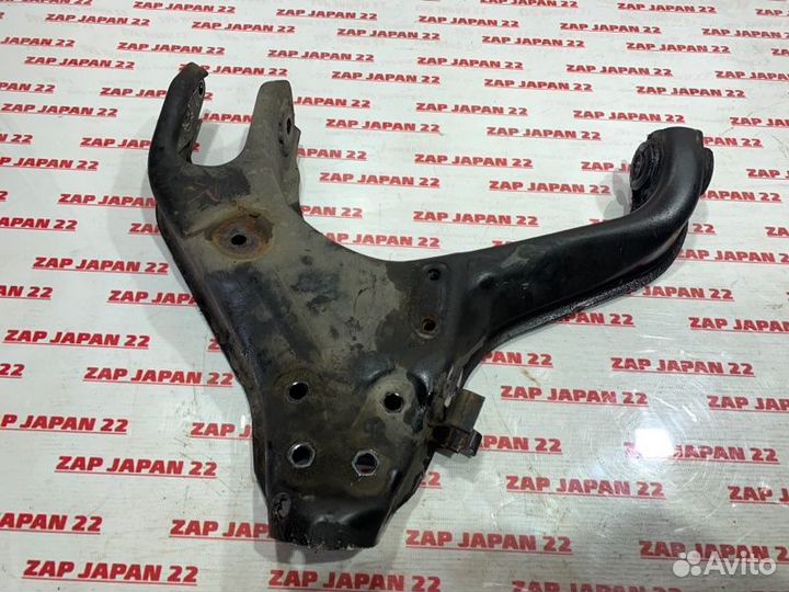 Рычаг подвески нижний передний правый Mitsubishi