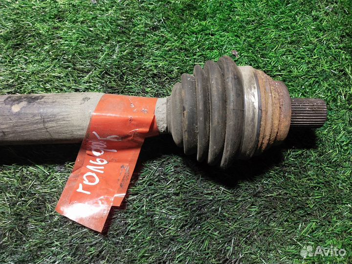 Привод передний правый Volkswagen Golf (Mk5) V