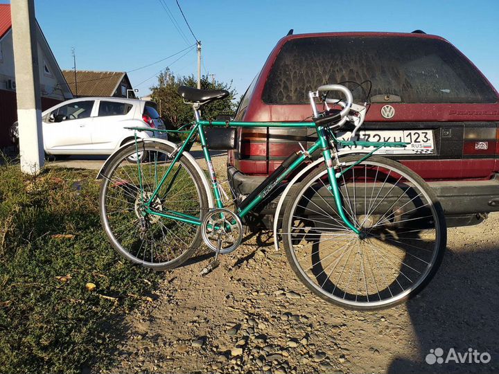 Шоссэйный велосипед турист