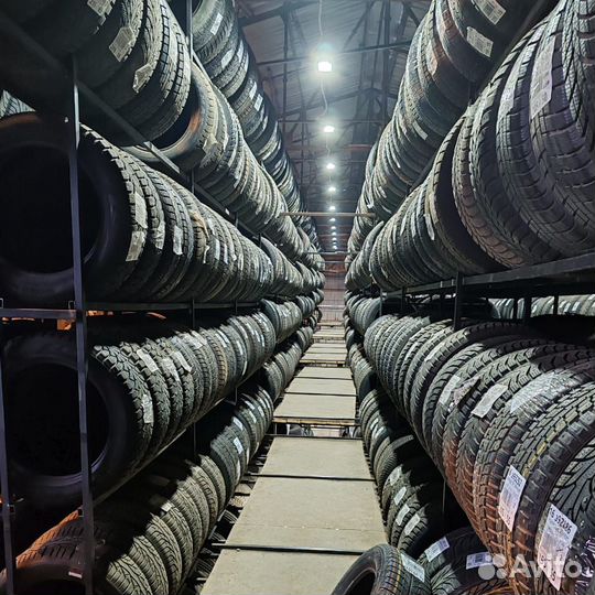 Michelin Agilis Camping 215/70 R15C 98H