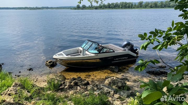 Прогулочный катер Виктори Victory 515