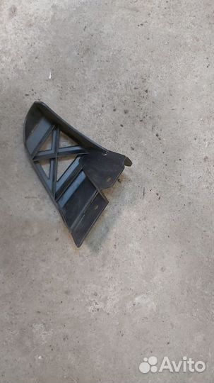 Левый кронштейн заднего бампера Mercedes ML W166