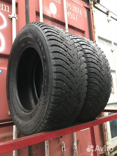 Nokian Tyres Hakkapeliitta 8 SUV 265/65 R17 116T