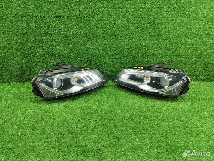Фара левая правая Xenon 2й рест комплект VAG Audi