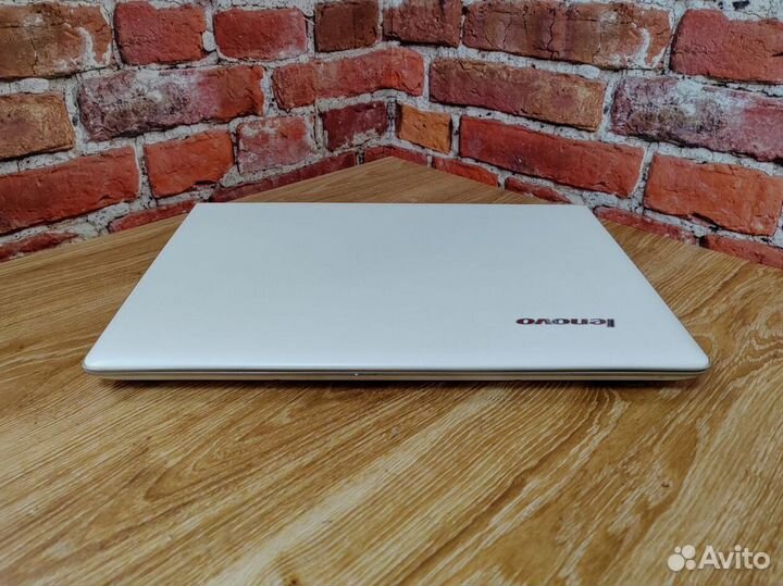 Игровой ноутбук Lenovo с процессором i5 и 2 видео