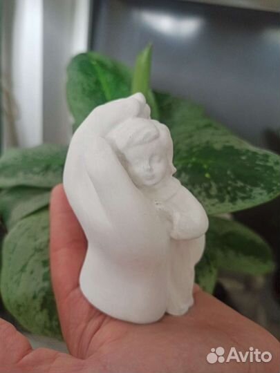 Декор для дома мама и малыш, ладонь мамы и ребенок