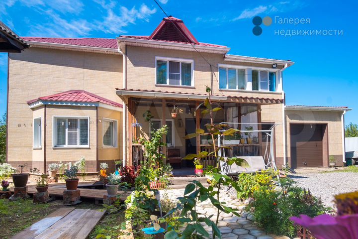 Коттедж 264 м² на участке 14,5 сот.