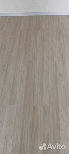 Ламинат от застройщика 100 м.кв