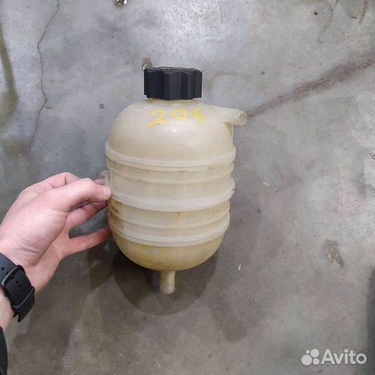Расширительный бачок Peugeot 206
