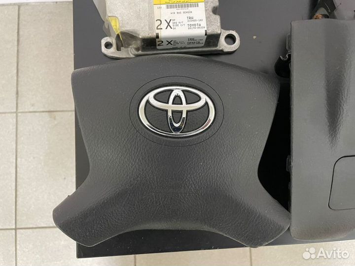 Toyota Avensis 2 T25 Подушки безопасности, ремни