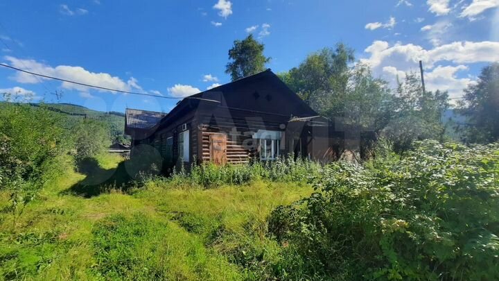 Дом 210,6 м² на участке 20,9 сот.