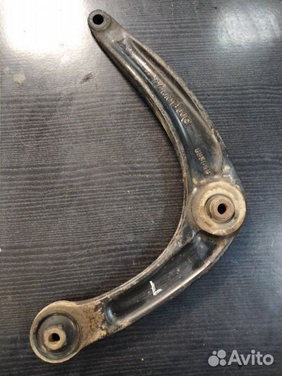 Рычаг передний левый Peugeot 308 EP6 2008