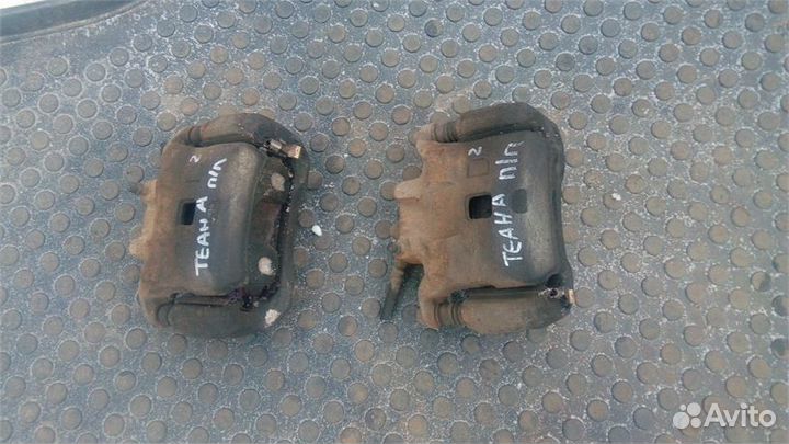 Суппорт передн/правый на Ниссан Теана 2007 год