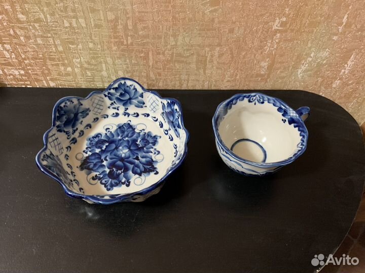 Конфетница и чашка гжель