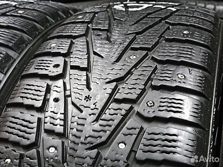 Nokian Tyres Hakkapeliitta 7 SUV 235/65 R17 108T