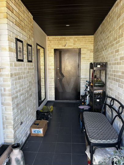 3-к. квартира, 83 м², 1/2 эт.