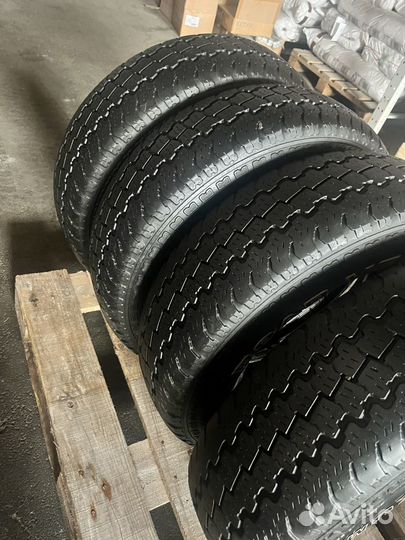 Kumho Road Venture AT 215/75 R15