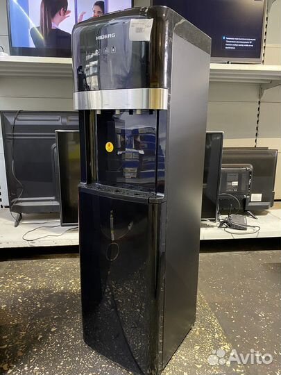 Кулер для воды напольный