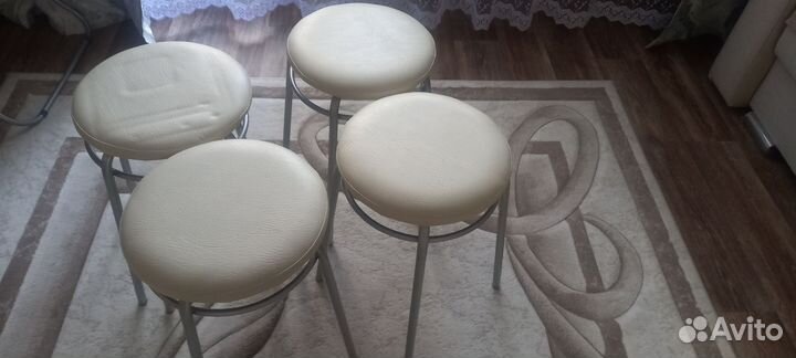Табуретки для кухни