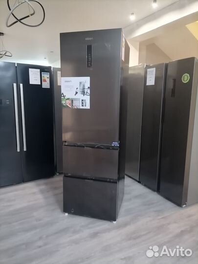 Холодильник новый многодверный темный космос