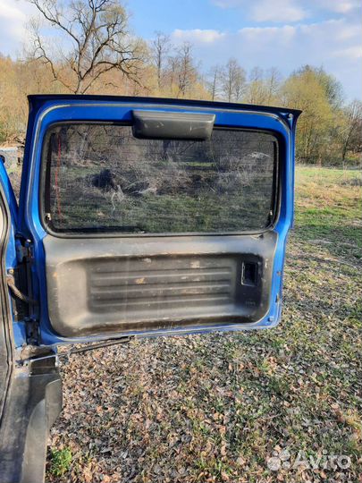 Запчасти салона suzuki Jimny