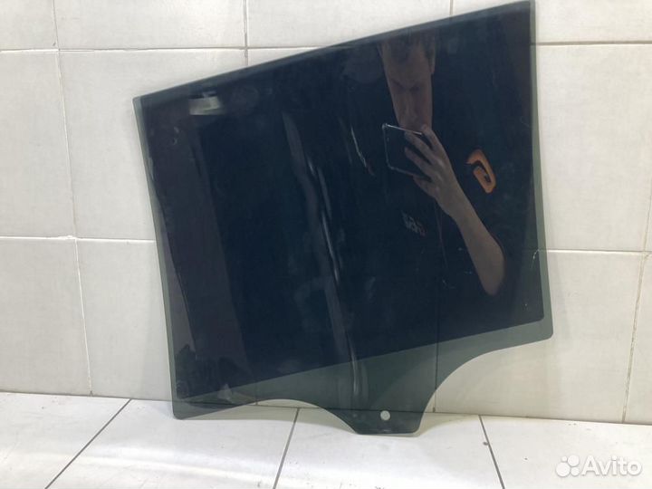 Стекло двери задней правой BMW X5 F15