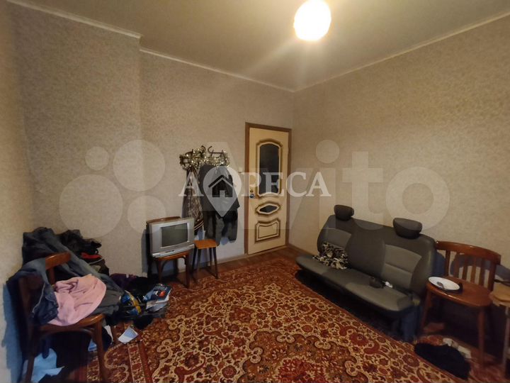 Комната 36 м² в 3-к., 1/3 эт.