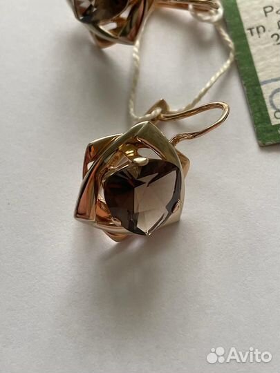 Золотые серьги