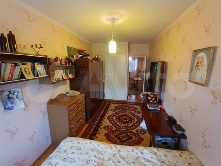 3-к. квартира, 58 м², 2/5 эт.