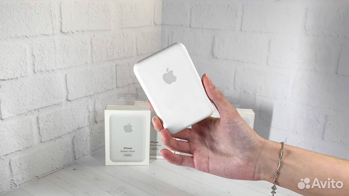 Apple MagSafe battery pack