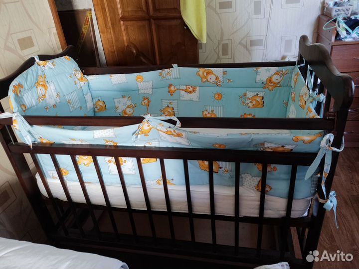 Детская кроватка