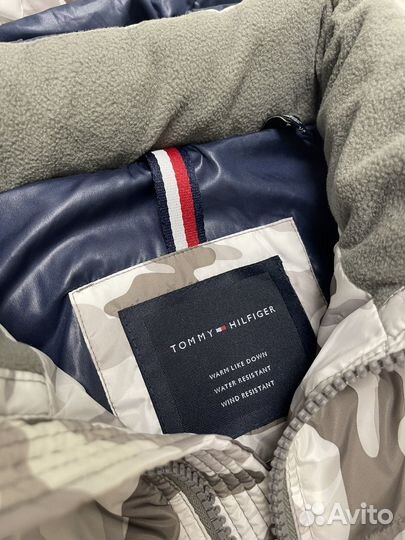 Tommy Hilfiger пуховик