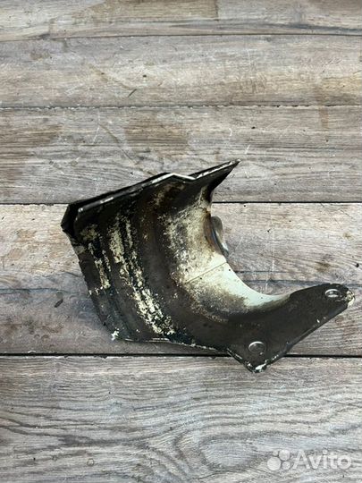 Тепловой экран Audi 3 8P 1.8 2008