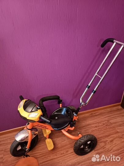 Детский трехколесный велосипед lamborghini с ручко